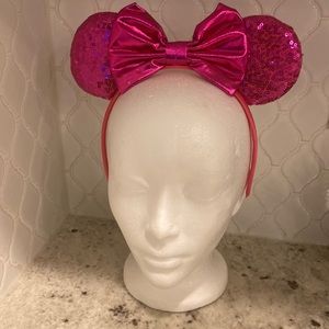 Minnie Mouse Ear Headband NEW